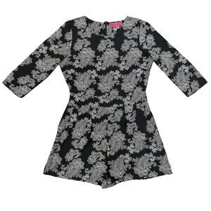 Boohoo Black White Paisley 3/4 Sleeve One-Piece Romper Women’s Size 6